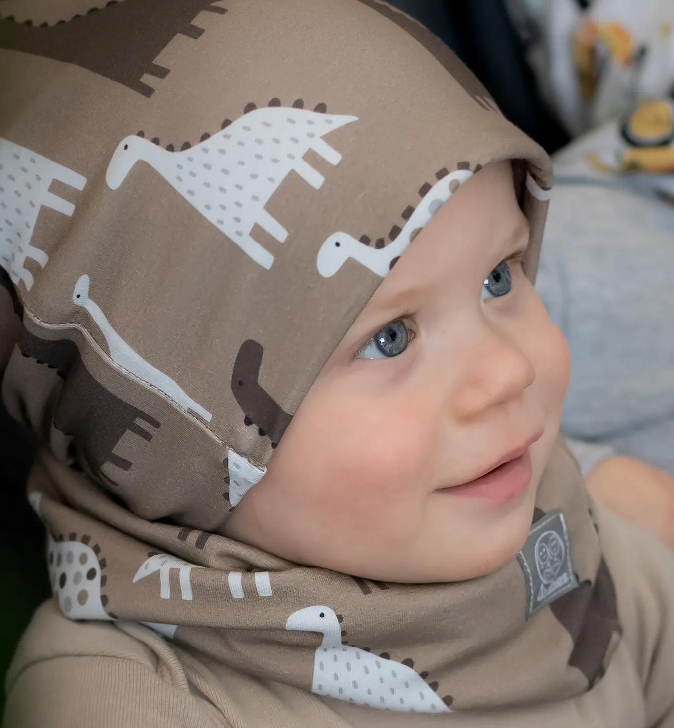 4BABIES "Dínó" sapka & sál szett - Image 2