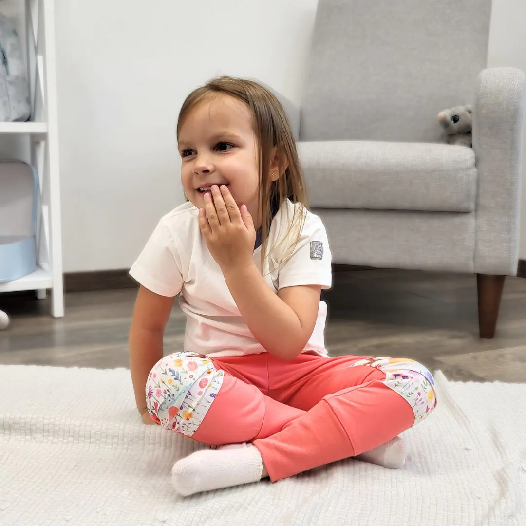 4BABIES "Rosszcsont" térdfoltos szabadidő nadrág, korall & Tündérkert - Image 2