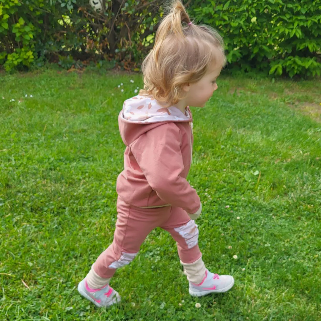 4BABIES Térdfoltos szabadidő nadrág, púderbarna & kolibri - Image 4